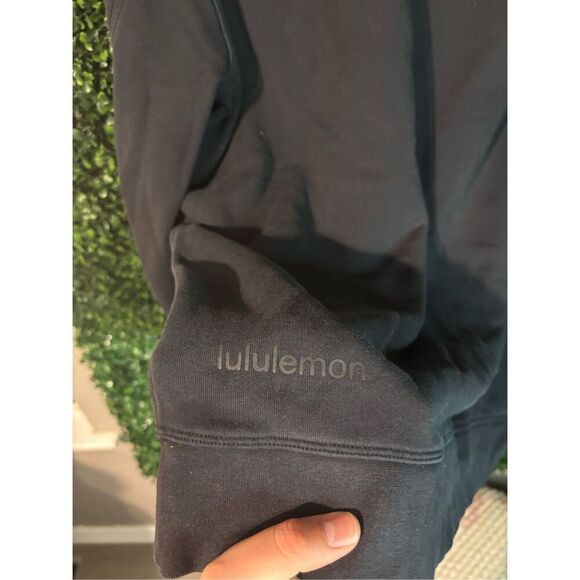 Lululemon Sweatshirt Womens Black Pullover Perfectly Oversized Pride Graphic Lar - Picture 4 of 4